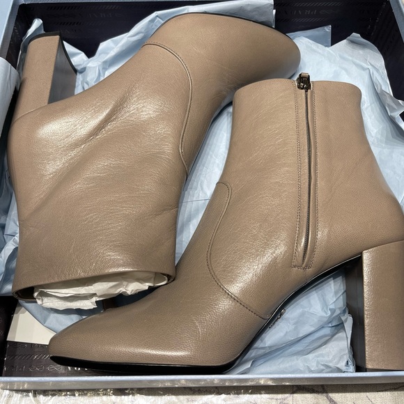 Prada Calzature Donna Boots - Brand New! - Picture 4 of 14
